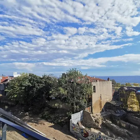 Efzen Hotel *
