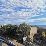 Efzen Hotel *